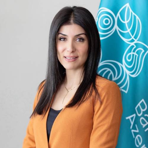 Nigar Arpadarai